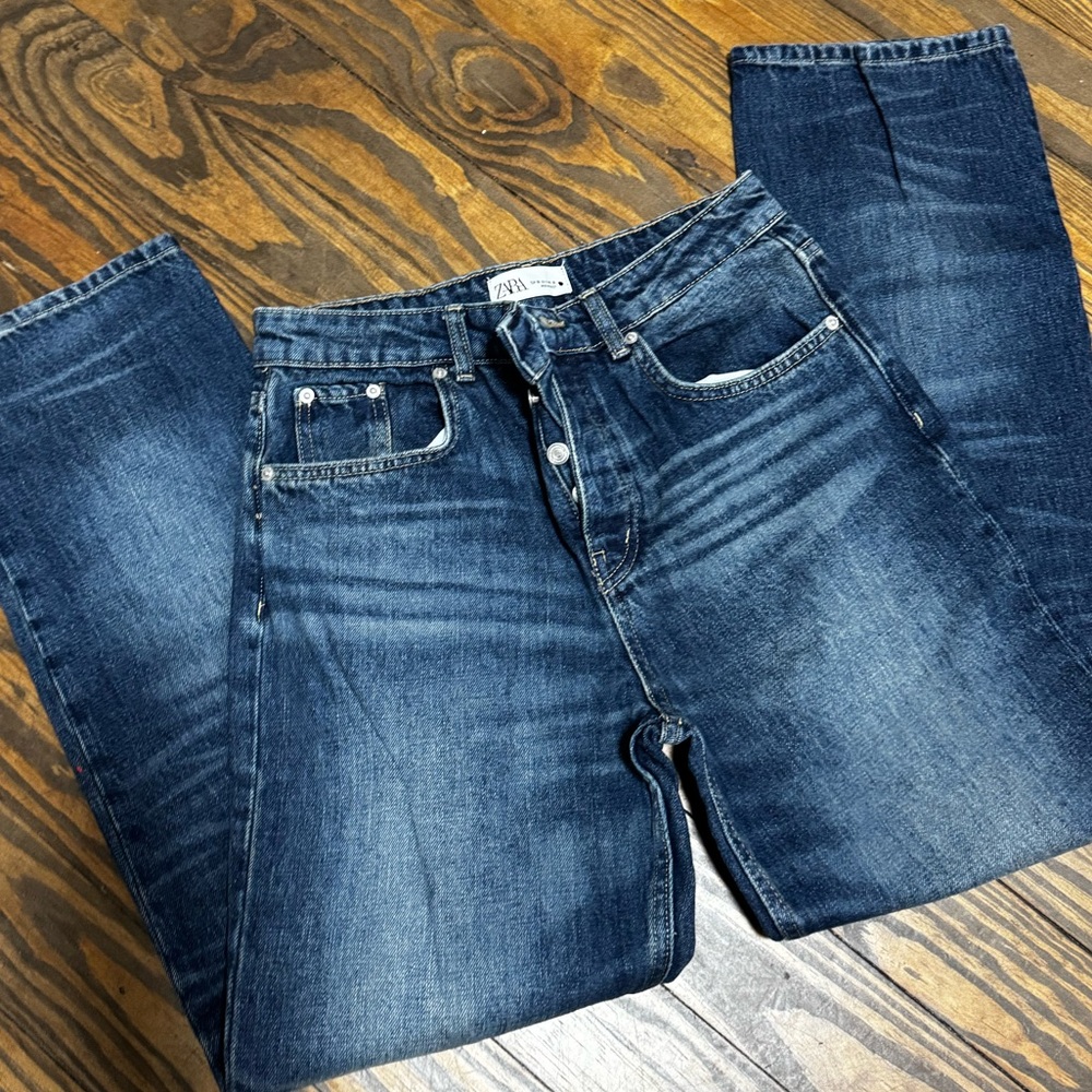 Dark wash straight leg Zara jeans